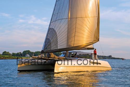 Gunboat 55 anmeldelser og tekniske specifikationer